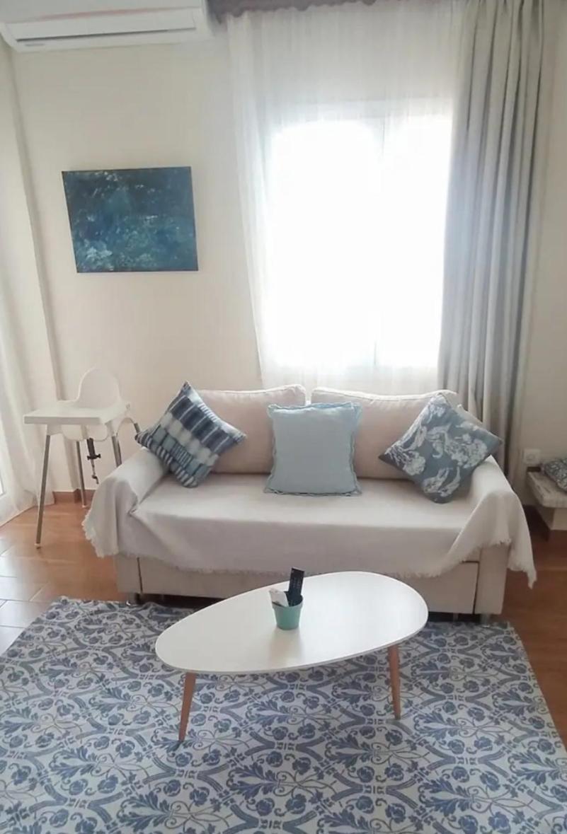 Stayatlenas نيكيتي المظهر الخارجي الصورة
